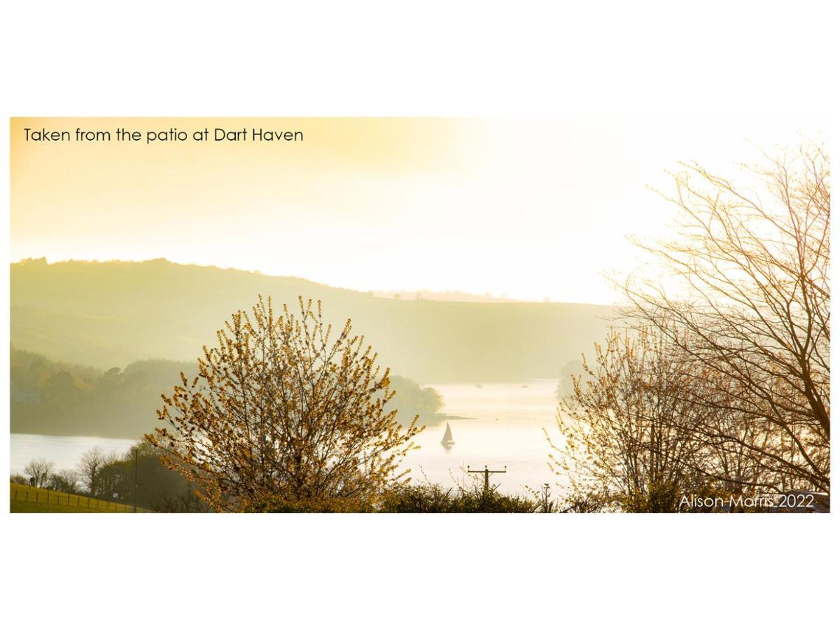 Dart Haven - Cheerful Holiday Bungalow In Galmpton Exteriér fotografie