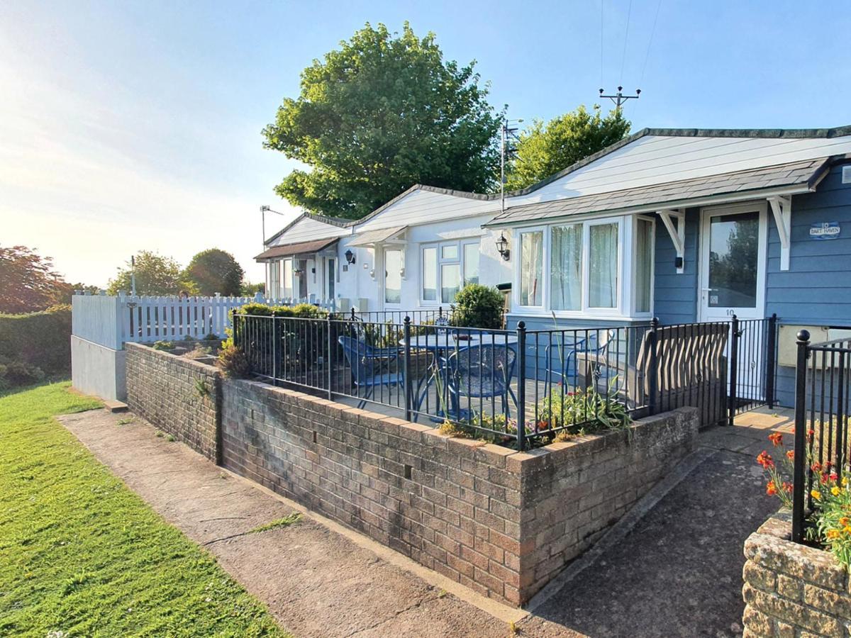 Dart Haven - Cheerful Holiday Bungalow In Galmpton Exteriér fotografie